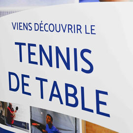 Les 20 et 21 avril, Villejuif accueillait pour la 1ère fois à la halle Collette Besson le Championnat de France de tennis de table FSGT. Cet évènement national a enregistré son record de participation, avec 66 équipes et 218 joueurs. [photos Lucile Cubin]