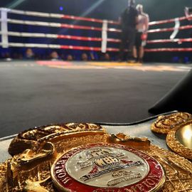 Une 4e édition du VBS qui met à l'honneur les femmes avec 3 combats féminin en boxe anglaise et pieds-poings.[Photos Lucile Cubin - Alex Bonnemaison - Sylvie Grima - Direction de la Communication]