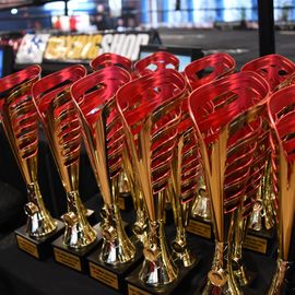 Revivez en images cette 3e édition du prestigieux gala de boxe, du ring aux coulisses.