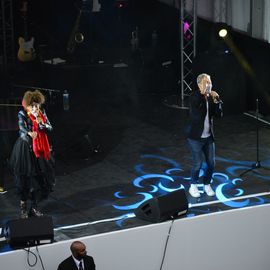 Des centaines de spectateurs massés devant la scène pour chanter avec Lisandro Cuxi, François Feldman etJoniece Jamison, danser avec le Staries Show ou applaudir le travail des musiciens et danseurs la MPT Gérard-Philipe et des Conservatoires.