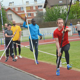 Le stade Louis Dolly a vibré devant les performances des athlètes lors du 1er Meeting (et pré-meeting) d'athlétisme organisé par la Ville et l'ASFI