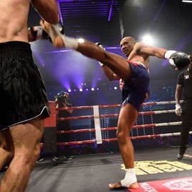 Une 4e édition du VBS qui met à l'honneur les femmes avec 3 combats féminin en boxe anglaise et pieds-poings.[Photos Lucile Cubin - Alex Bonnemaison - Sylvie Grima - Direction de la Communication]