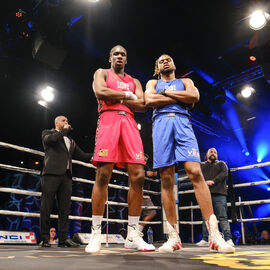 Déjà la 6e édition du Villejuif Boxing Show. Une soirée de qualité cette année encore avec des combats de haut niveau national et international en boxe anglaise et boxe pieds-poings. [photos Sylvie Grima / Lucile Cubin]