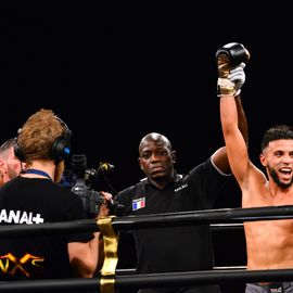 1ère édition du Villejuif Boxing Show, gala de boxe anglaise amateur et boxe pieds-poings pro. Un évènement à guichet fermé avec de prestigieux titres en jeu!