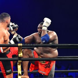 1ère édition du Villejuif Boxing Show, gala de boxe anglaise amateur et boxe pieds-poings pro. Un évènement à guichet fermé avec de prestigieux titres en jeu!