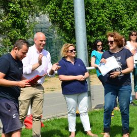 Depuis le début de l'année, 900 élèves de CE2 ont pu bénéficier de 6 à 8 séances d'initiation au rugby à l'école, organisées par la Ville et le Rugby Club du Val-de-Bièvre, en partenariat avec l'Education Nationale.