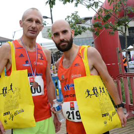 30e édition de la Corrida de Villejuif avec 2 courses adultes et 5 courses enfants.L'intégralité des photos des courses adultes sur https://t.co/T5aKXuC3KB