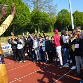 Toute la journée du 19 avril, le stade Louis Dolly a résonné des foulées et des cris d'encouragement des élèves d'élémentaire de Villejuif venus participer à la traditionnelle Course d'Endurance scolaire.