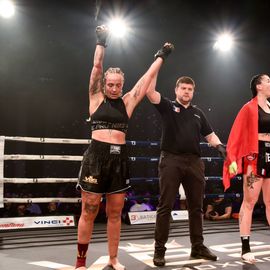 Une 4e édition du VBS qui met à l'honneur les femmes avec 3 combats féminin en boxe anglaise et pieds-poings.[Photos Lucile Cubin - Alex Bonnemaison - Sylvie Grima - Direction de la Communication]