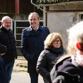 2 excursions étaient organisées pour nos seniors dans les Yvelines à la découverte à la Bergerie nationale de Rambouillet, sa ferme, ses élevages de moutons Mérinos élevés sur le site depuis 1786… Une visite agrémentée bien sûr d'un repas convivial en musique ![photos Sylvie Grima]
