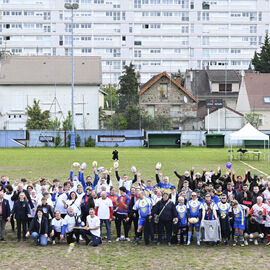 La section Rugby Santé du RCVB accueillait le tournoi annuel organisé par la Ligue Ile de France de Rugby. Au delà du tournoi sportif, c'était toute une journée de découverte et de sensibilisation avec des ateliers, une exposition, des échanges avec des professionnels de la santé et associations (La Niaque L'Asso, Jean Hin, l'association AFA, Soeur d'encre...). [photos Lucile Cubin]