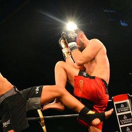 1ère édition du Villejuif Boxing Show, gala de boxe anglaise amateur et boxe pieds-poings pro. Un évènement à guichet fermé avec de prestigieux titres en jeu!