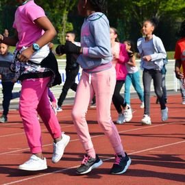 Toute la journée du 19 avril, le stade Louis Dolly a résonné des foulées et des cris d'encouragement des élèves d'élémentaire de Villejuif venus participer à la traditionnelle Course d'Endurance scolaire.