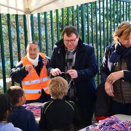 Toute la journée du 19 avril, le stade Louis Dolly a résonné des foulées et des cris d'encouragement des élèves d'élémentaire de Villejuif venus participer à la traditionnelle Course d'Endurance scolaire.