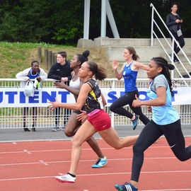 Le stade Louis Dolly a vibré devant les performances des athlètes lors du 1er Meeting (et pré-meeting) d'athlétisme organisé par la Ville et l'ASFI