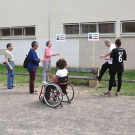 Des jeux, des ateliers, des parcours autour des différents handicaps pour s'amuser en apprenant.