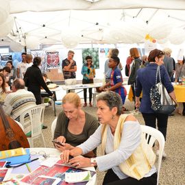 Plus de 5000 villejuifois au rendez-vous de la rentrée pour découvrir et s'inscrire aux nombreuses activités sportives, culturelles ou associatives.