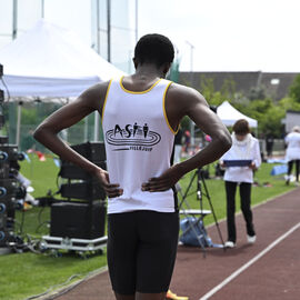 Plus de 500 athlètes ont répondu présents pour transpirer sous les premières chaleurs du printemps et les efforts fournis sur la piste du stade Louis Dolly ce samedi 26 avril. Un nouveau succès pour cette 8e édition du Meeting d'Athlétisme, un évènement organisé par l'ASFI Villejuif Athlétisme et ses nombreux bénévoles, avec la Ville de Villejuif. [photos Lucile Cubin]