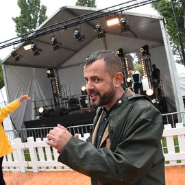 Heureux de se retrouver pour cet après-midi convivial et musical, nos Seniors ont bravé la pluie battante de ce 13 juillet!