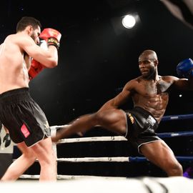 Une 4e édition du VBS qui met à l'honneur les femmes avec 3 combats féminin en boxe anglaise et pieds-poings.[Photos Lucile Cubin - Alex Bonnemaison - Sylvie Grima - Direction de la Communication]