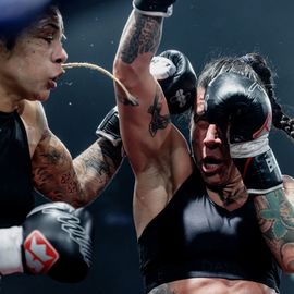 Une 4e édition du VBS qui met à l'honneur les femmes avec 3 combats féminin en boxe anglaise et pieds-poings.[Photos Lucile Cubin - Alex Bonnemaison - Sylvie Grima - Direction de la Communication]