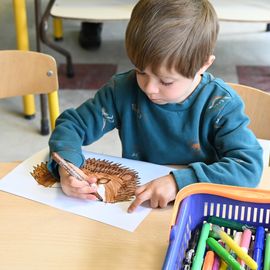 Pendant les vacances de printemps, les petits Villejuifois ont pu profiter de séjour au grand air: Nature et vie médiévale en Bourgogne pour les 6-11 ans et Nature et ferme en Seine-et-Marne pour les 4-6 ans.[photos Anja Simonet / Xiwen Wang]