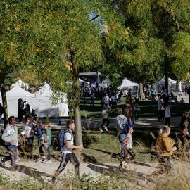 Avec près de 800 coureur·se·s et marcheur·se·s le matin et autant de jeunes et de familles l'après-midi, cette 34e édition a été de nouveau un événement sportif majeur à Villejuif et une journée de fête dans le parc des hautes-Bruyères baigné par le soleil d'automne !