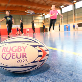 Retour en images sur les vacances d'automne, bien remplies pour celles et ceux qui sont restées à Villejuif: stages sportifs, ateliers artistiques dans les MPT, initiation boxe et 1ers secours, spectacles...[Photos Sylvie Grima, Xiwen Wang, Lucile Cubin, Anja Simonet]