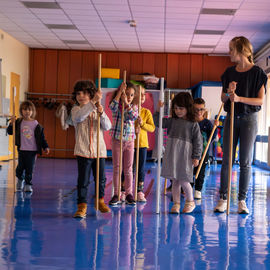 Retour en images sur les vacances d'automne, bien remplies pour celles et ceux qui sont restées à Villejuif: stages sportifs, ateliers artistiques dans les MPT, initiation boxe et 1ers secours, spectacles...[Photos Sylvie Grima, Xiwen Wang, Lucile Cubin, Anja Simonet]