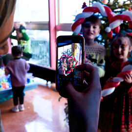 Retour en images sur les fêtes de Noël dans les Maisons pour tous, les Accueils de Loisirs, les ateliers dans les médiathèques ou encore les portes ouvertes de l'atelier 28.