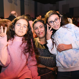 Samedi 20 janvier, toute la population de Villejuif était invitée à débuter l'année dans la convivialité autour d'un buffet, d'un moment musical et de la mise à l'honneur du monde sportif.[photos Lucile Cubin]