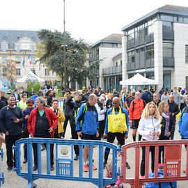 30e édition de la Corrida de Villejuif avec 2 courses adultes et 5 courses enfants.L'intégralité des photos des courses adultes sur https://t.co/T5aKXuC3KB