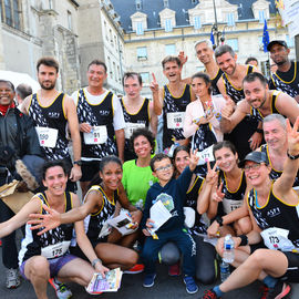 Un plateau élite relevé sur le 10km couru en moins de 29mn, de nombreux coureurs et marcheurs amateurs sur le 10, le 5 et le Run'N'Bike, et la relève déjà assurée avec les courses des jeunes l'après-midi!