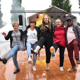 Heureux de se retrouver pour cet après-midi convivial et musical, nos Seniors ont bravé la pluie battante de ce 13 juillet!