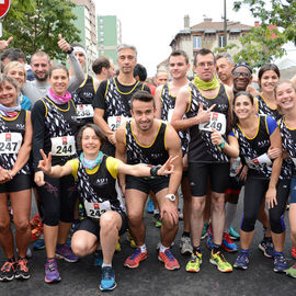 30e édition de la Corrida de Villejuif avec 2 courses adultes et 5 courses enfants.L'intégralité des photos des courses adultes sur https://t.co/T5aKXuC3KB