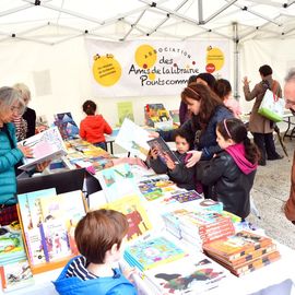 La littérature jeunesse à l'honneur avec au programme des dédicaces, des ateliers (pop-up, illustration, récit), des jeux et la remise des prix Lire et Elire décernés par 1000 élèves de Villejuif.