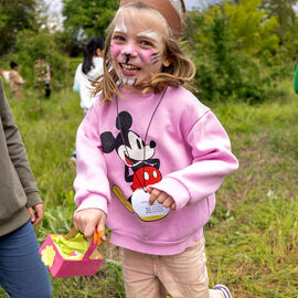 Retour en images sur ces 2 semaines de vacances de printemps, avec notamment la chasse aux œufs du Secours populaire et celle des accueils de loisirs à la ferme urbaine, le Mois des cuisines du Monde et les activités jardinage, bricolage, cirque... dans les MPT. [Photos Direction de la Communication / Lucile Cubin / Xiwen Wang]
