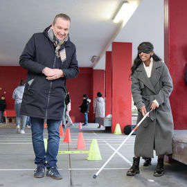 Retour en images sur la Semaine du handicap, du 4 au 8 décembre 2023, avec des ateliers de sensibilisation (langue des signes, basket, fauteuil, handicap visuel...), des jeux avec la Ludomobile à l'ESAT Les Ateliers de l'ETAI, l'exposition des tableaux réalisés à la MAS des Hautes-Bruyères et la table ronde Emploi et Handicap.[photos Lucile Cubin / Anja Simonet / Xiwen Wang]