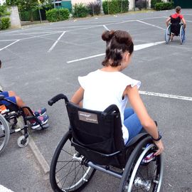 Des jeux, des ateliers, des parcours autour des différents handicaps pour s'amuser en apprenant.