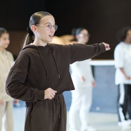 "Bien dans son corps, bien dans sa tête et bien dans sa Ville": autour de ces thématiques, du 14 au 19 novembre, Villejuif a mis en valeur le bien-être de l’enfant.De nombreuses activités étaient organisées dans toute la ville pour que les enfants puissent s’amuser, s’informer et partager un beau moment autour de leurs droits: ateliers, quizz, activités sportives, jeu de piste, chorale...