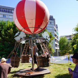 Le 1er village Villejuif respire 2022 s'est installé dans le parc des Hautes-Bruyères et dans la cité du Vercors, avec son lot d'animations et la fête du 13 juillet![Photos Lucile Cubin / Direction de la Communication]