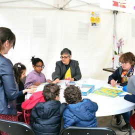 La littérature jeunesse à l'honneur avec au programme des dédicaces, des ateliers (pop-up, illustration, récit), des jeux et la remise des prix Lire et Elire décernés par 1000 élèves de Villejuif.