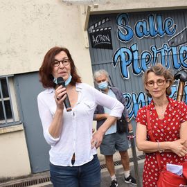 Sous l’impulsion de la municipalité, 7 associations se sont regroupées dans un même lieu pour créer une auberge culturelle permettant de fédérer le tissu associatif et de favoriser le vivre-ensemble dans le quartier.