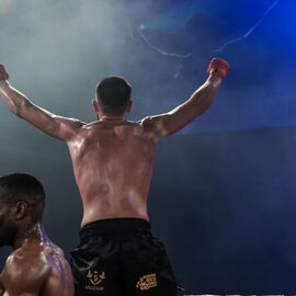 Déjà la 6e édition du Villejuif Boxing Show. Une soirée de qualité cette année encore avec des combats de haut niveau national et international en boxe anglaise et boxe pieds-poings. [photos Sylvie Grima / Lucile Cubin]