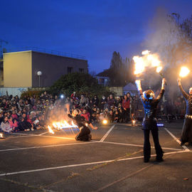 Une journée d'animations sportives et culturelles sur le thème "J'ai le droit de m'exprimer", conclue par un spectacle féérique.