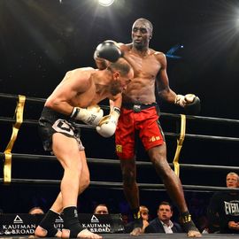 1ère édition du Villejuif Boxing Show, gala de boxe anglaise amateur et boxe pieds-poings pro. Un évènement à guichet fermé avec de prestigieux titres en jeu!