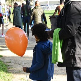 Une grande fête du sport avec près de 1500 coureur·se·s sur les 5/10km, courses jeunes et familles.Les vainqueurs des 10km ont battu le record de l'épreuve, avec la 8e meilleure performance mondiale chez les femmes!1700 euros ont été reversés à l’association Une maison au cœur de la vie, qui vient en aide aux familles dont les enfants sont hospitalisés à l’Institut Gustave-Roussy. Un grand merci aux 150 bénévoles, aux associations villejuifoises, et à tous les services de la ville.[Photos ©Anja Simonet / ©Raphaël Garnier]