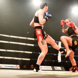 Une 4e édition du VBS qui met à l'honneur les femmes avec 3 combats féminin en boxe anglaise et pieds-poings.[Photos Lucile Cubin - Alex Bonnemaison - Sylvie Grima - Direction de la Communication]