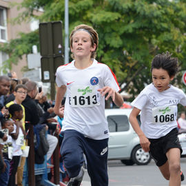 30e édition de la Corrida de Villejuif avec 2 courses adultes et 5 courses enfants.L'intégralité des photos des courses adultes sur https://t.co/T5aKXuC3KB