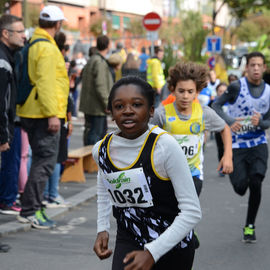 30e édition de la Corrida de Villejuif avec 2 courses adultes et 5 courses enfants.L'intégralité des photos des courses adultes sur https://t.co/T5aKXuC3KB